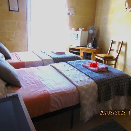 Ta Gorg Bed & Breakfast *